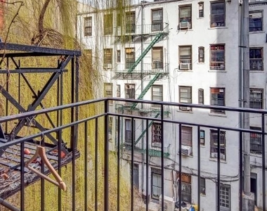 Prince St & Mott St. New York, NY 10012 - Photo Thumbnail 3