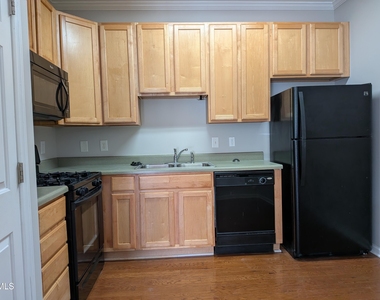 11720 Mezzanine Drive - Photo Thumbnail 5