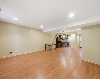 6355 New Market Way - Photo Thumbnail 18
