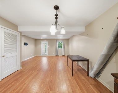 6355 New Market Way - Photo Thumbnail 13