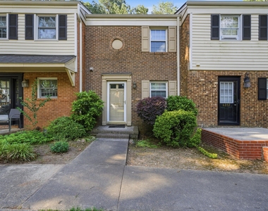 6355 New Market Way - Photo Thumbnail 2
