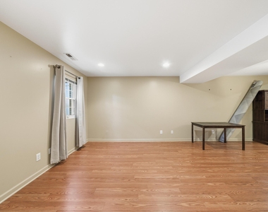 6355 New Market Way - Photo Thumbnail 17