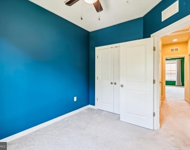 1679 Signalman Court - Photo Thumbnail 34
