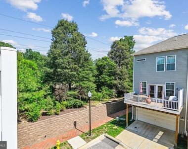 1679 Signalman Court - Photo Thumbnail 16