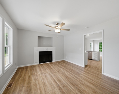 201 Tonylee Court - Photo Thumbnail 5