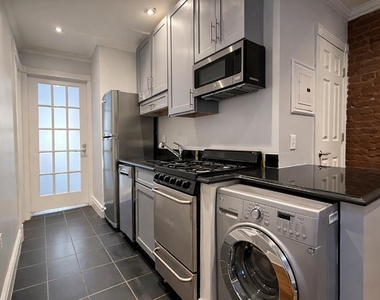 416 East 13th Street - Photo Thumbnail 1