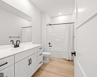 13 Arbutus - Photo Thumbnail 19