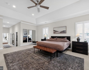1036 Matthew Way - Photo Thumbnail 29