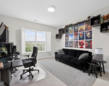 1036 Matthew Way - Photo Thumbnail 43
