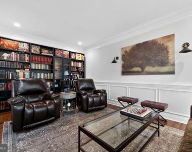 1036 Matthew Way - Photo Thumbnail 5