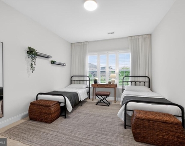 1036 Matthew Way - Photo Thumbnail 39
