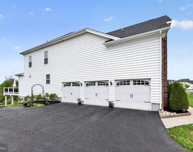 1036 Matthew Way - Photo Thumbnail 53