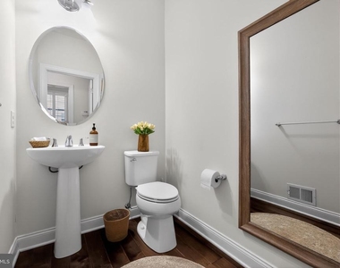 1036 Matthew Way - Photo Thumbnail 22