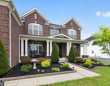 1036 Matthew Way - Photo Thumbnail 50