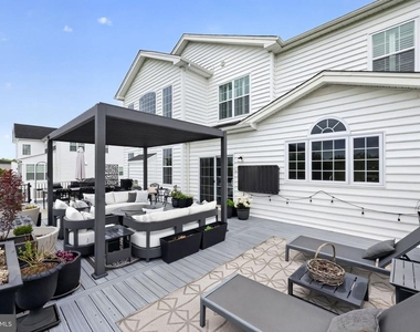 1036 Matthew Way - Photo Thumbnail 26