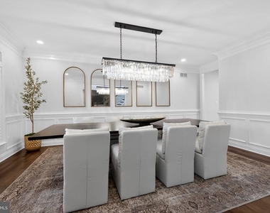 1036 Matthew Way - Photo Thumbnail 7