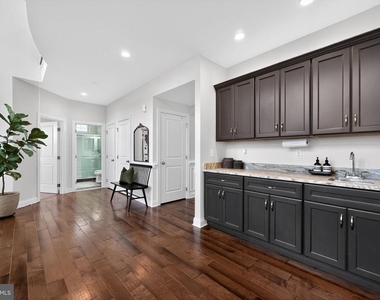 1036 Matthew Way - Photo Thumbnail 12