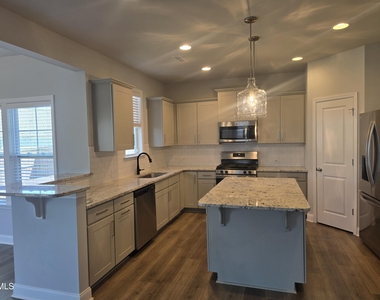 108 Antietam Place - Photo Thumbnail 8
