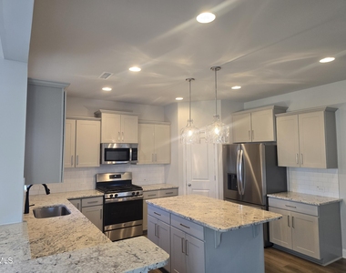 108 Antietam Place - Photo Thumbnail 7