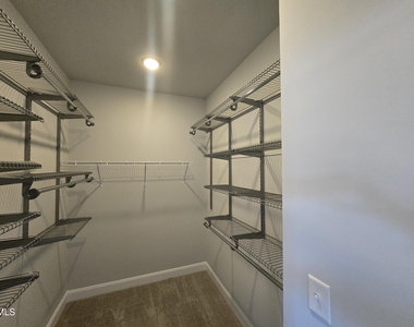 108 Antietam Place - Photo Thumbnail 18