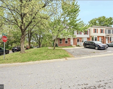 1 Waltham Street - Photo Thumbnail 3