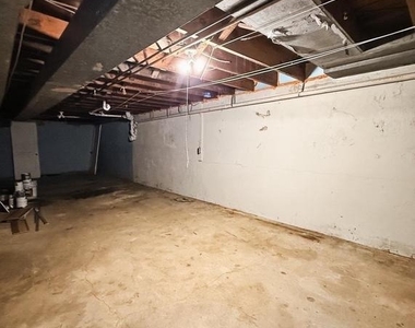 706 S College Avenue - Photo Thumbnail 9