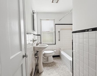 706 S College Avenue - Photo Thumbnail 8