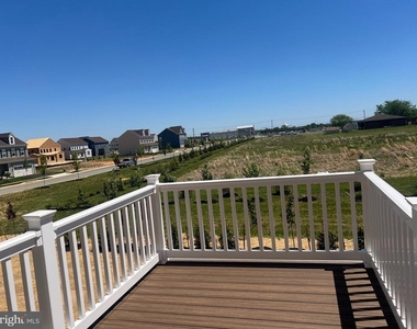 756 Rosler Way - Photo Thumbnail 20