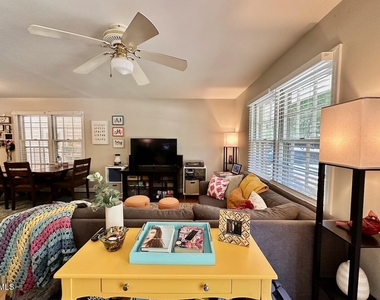 2813 Barmettler Street - Photo Thumbnail 3