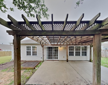3009 Softwind Drive - Photo Thumbnail 19