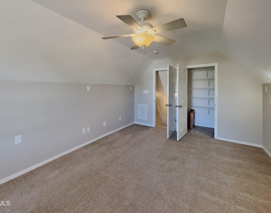 3009 Softwind Drive - Photo Thumbnail 14