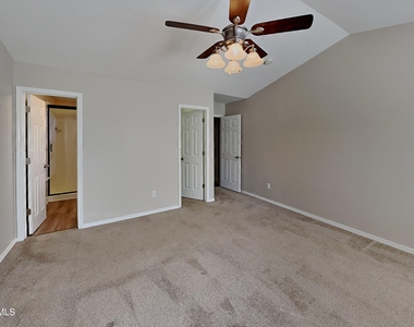 3009 Softwind Drive - Photo Thumbnail 6
