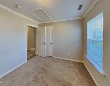 3009 Softwind Drive - Photo Thumbnail 13