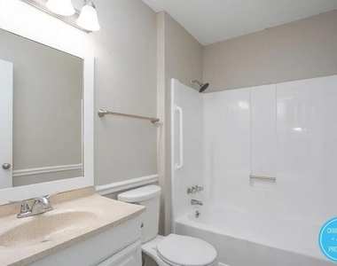 120 Rectory Street - Photo Thumbnail 10