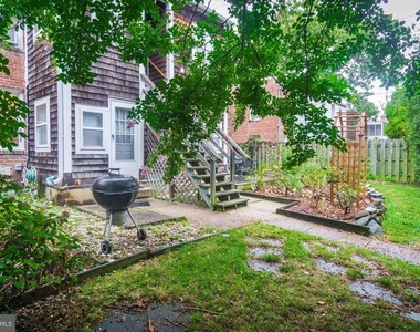 2335 40th Street Nw - Photo Thumbnail 17