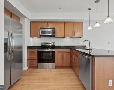 1524 Independence Avenue Se - Photo Thumbnail 13