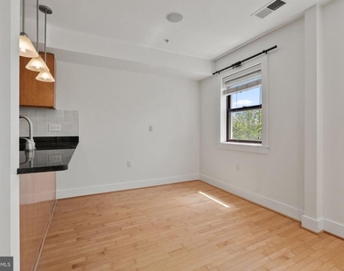 1524 Independence Avenue Se - Photo Thumbnail 11