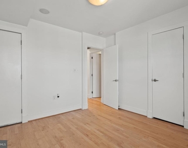 1524 Independence Avenue Se - Photo Thumbnail 18