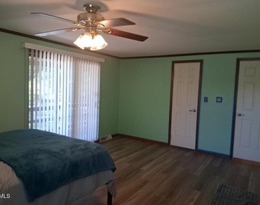 20 Rus Drive - Photo Thumbnail 13