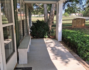 20 Rus Drive - Photo Thumbnail 3