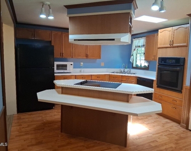 20 Rus Drive - Photo Thumbnail 6