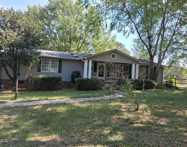 20 Rus Drive - Photo Thumbnail 1