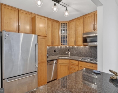 1260 21st Street Nw - Photo Thumbnail 7