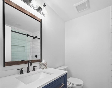 1401 Meadowmear Dr - Photo Thumbnail 11