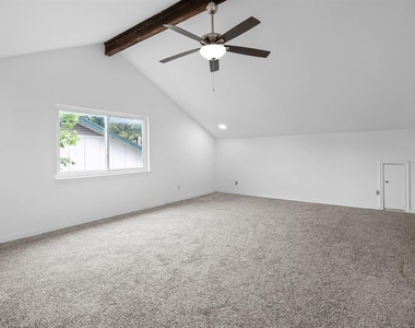 1401 Meadowmear Dr - Photo Thumbnail 20