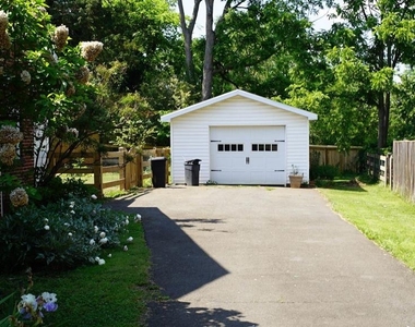 191 Barbour St - Photo Thumbnail 22