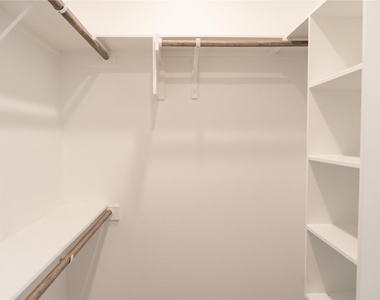1419 Sideoats Ln - Photo Thumbnail 8