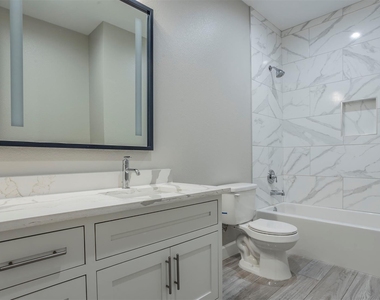 2718 Leslie Ln - Photo Thumbnail 10