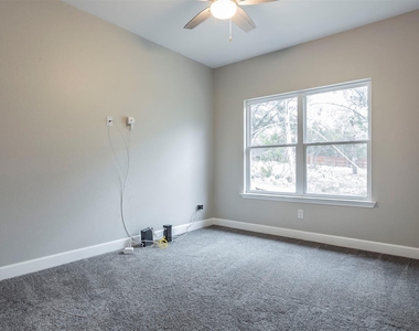 2718 Leslie Ln - Photo Thumbnail 19