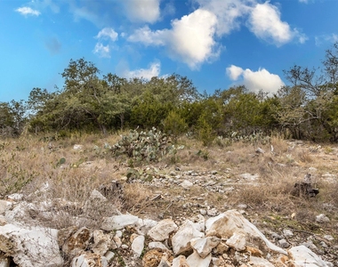 2718 Leslie Ln - Photo Thumbnail 24